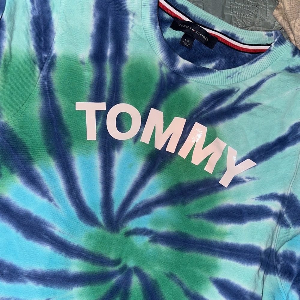 tommy hilfiger tie dye sweatshirt